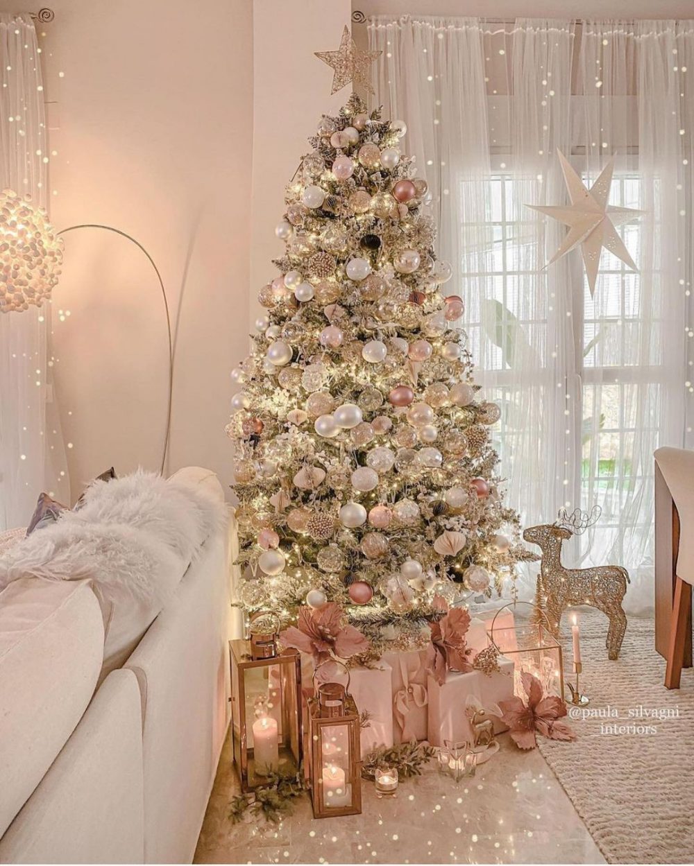 30 Stunning Christmas Tree Decorations for 2021