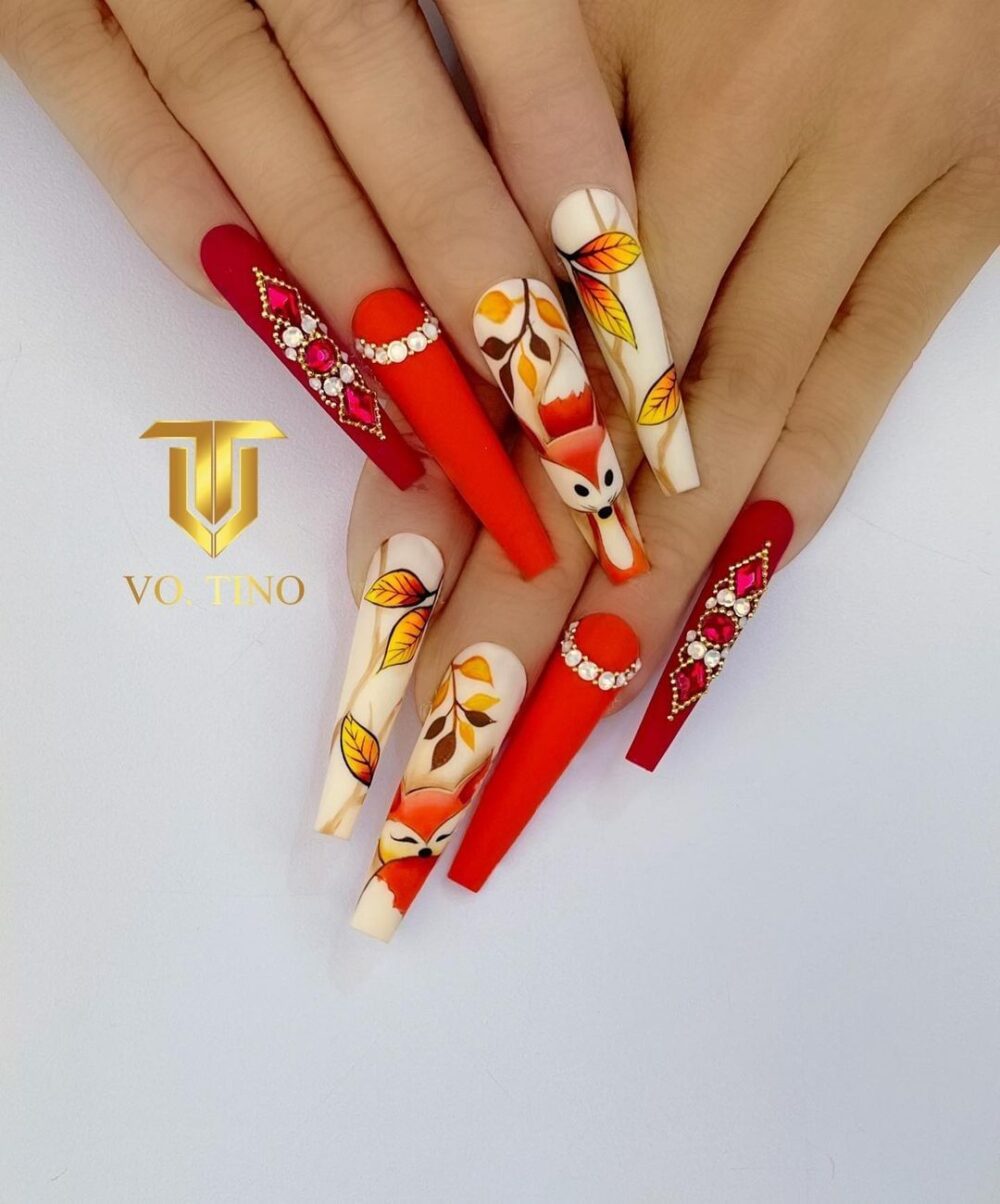 30 Really Cute Thanksgiving Nail Ideas You Should Try Right Now!