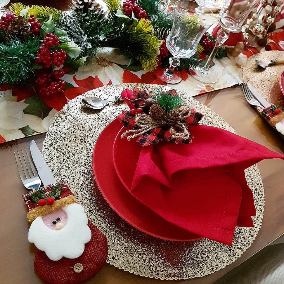 Most Homemade Christmas Table Decorations 2022 Pics