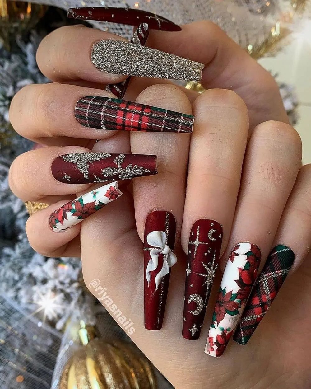 30 Gorgeous Christmas Nails Acrylic