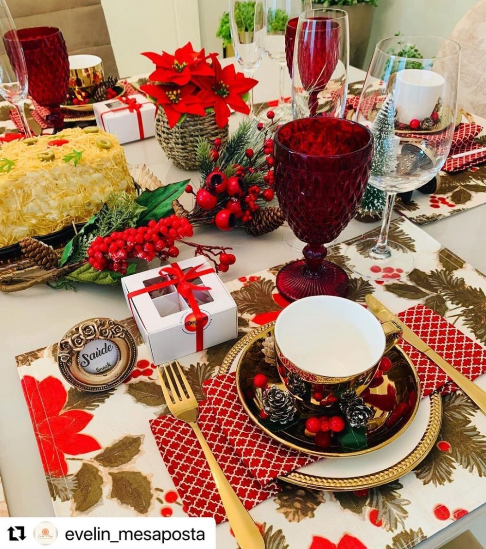 20 Majestic Christmas Table Decorations For 2023