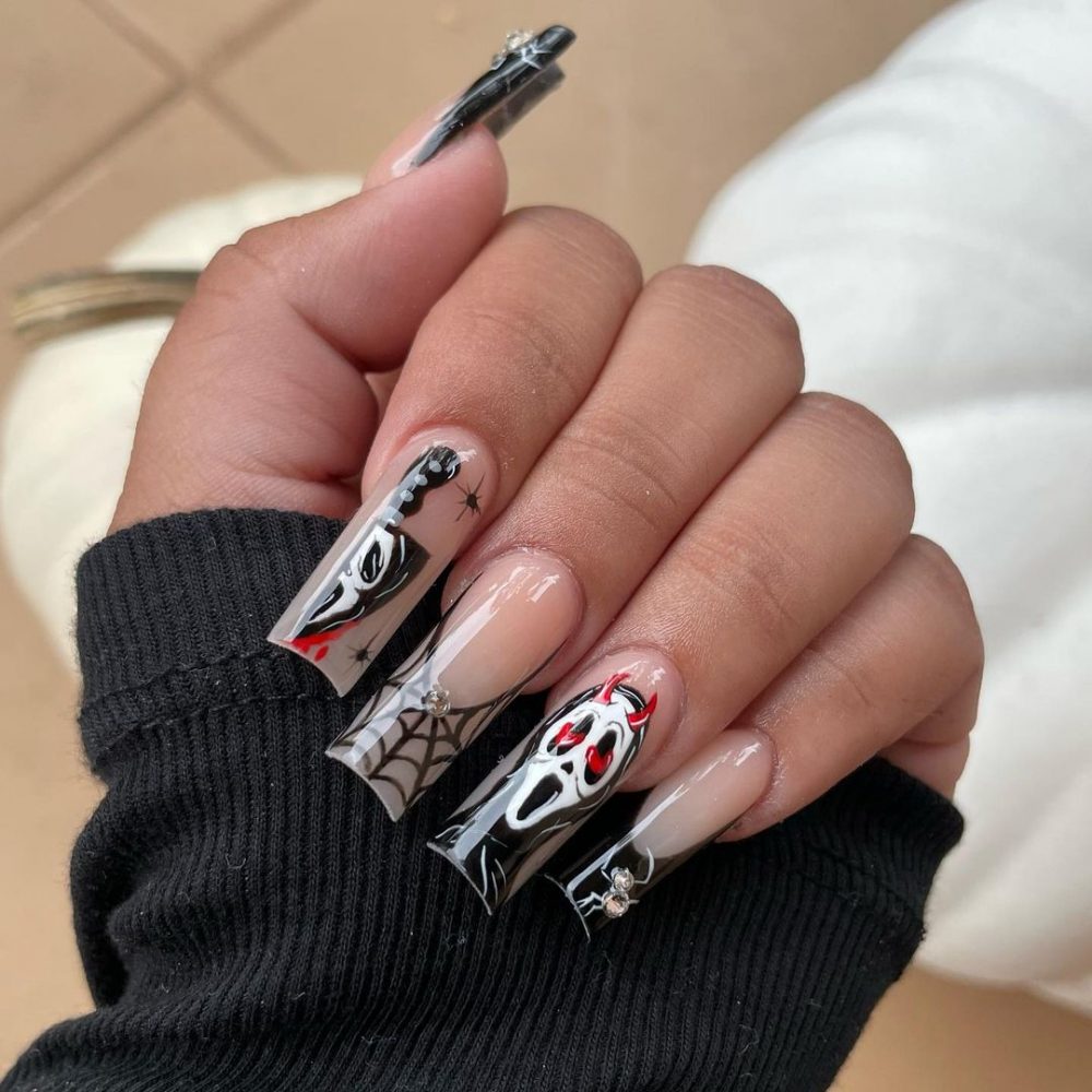 30 Spooky & Scary Halloween Nails Design Ideas For 2022