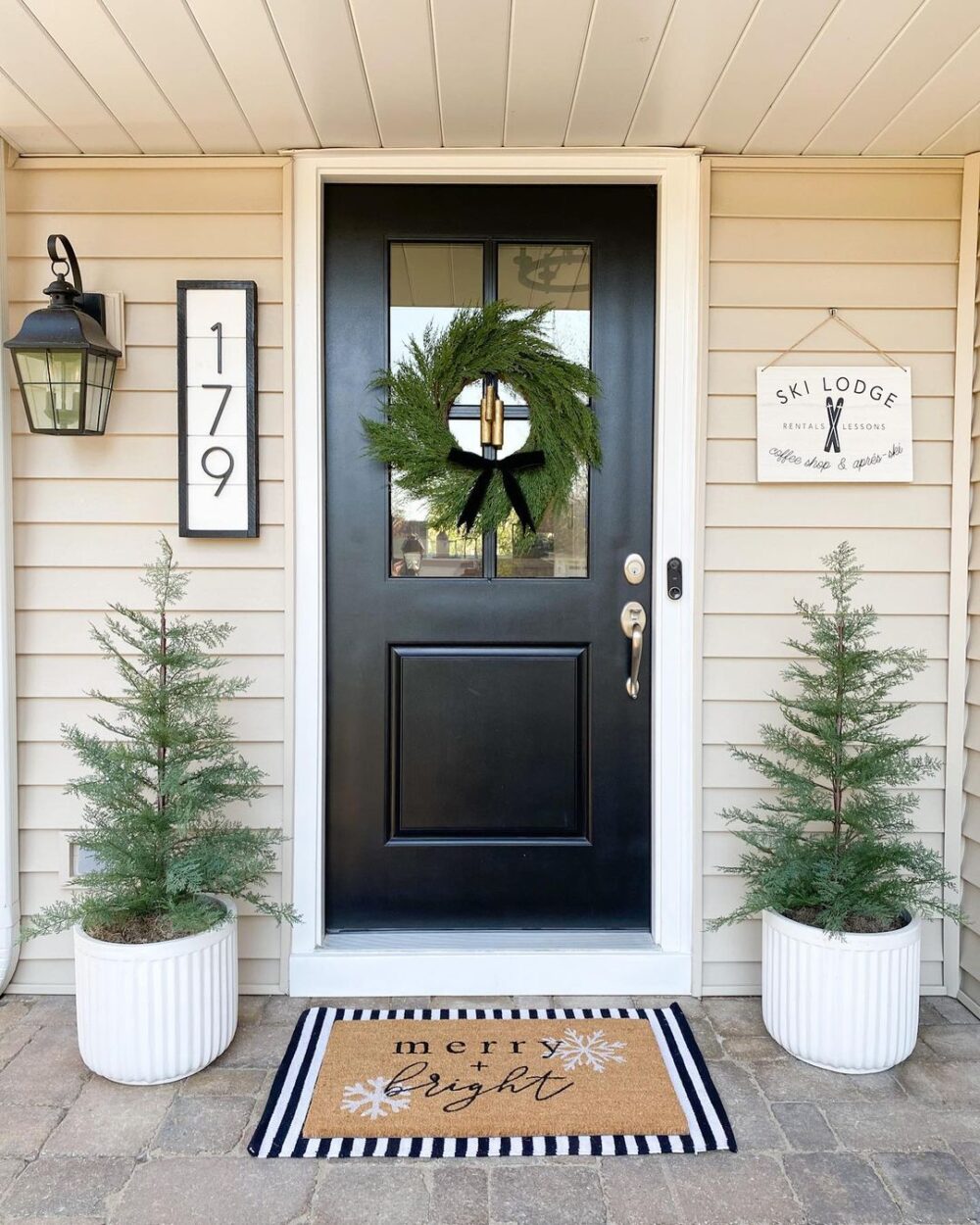 100+ Magical Outdoor Christmas Decorations Ideas