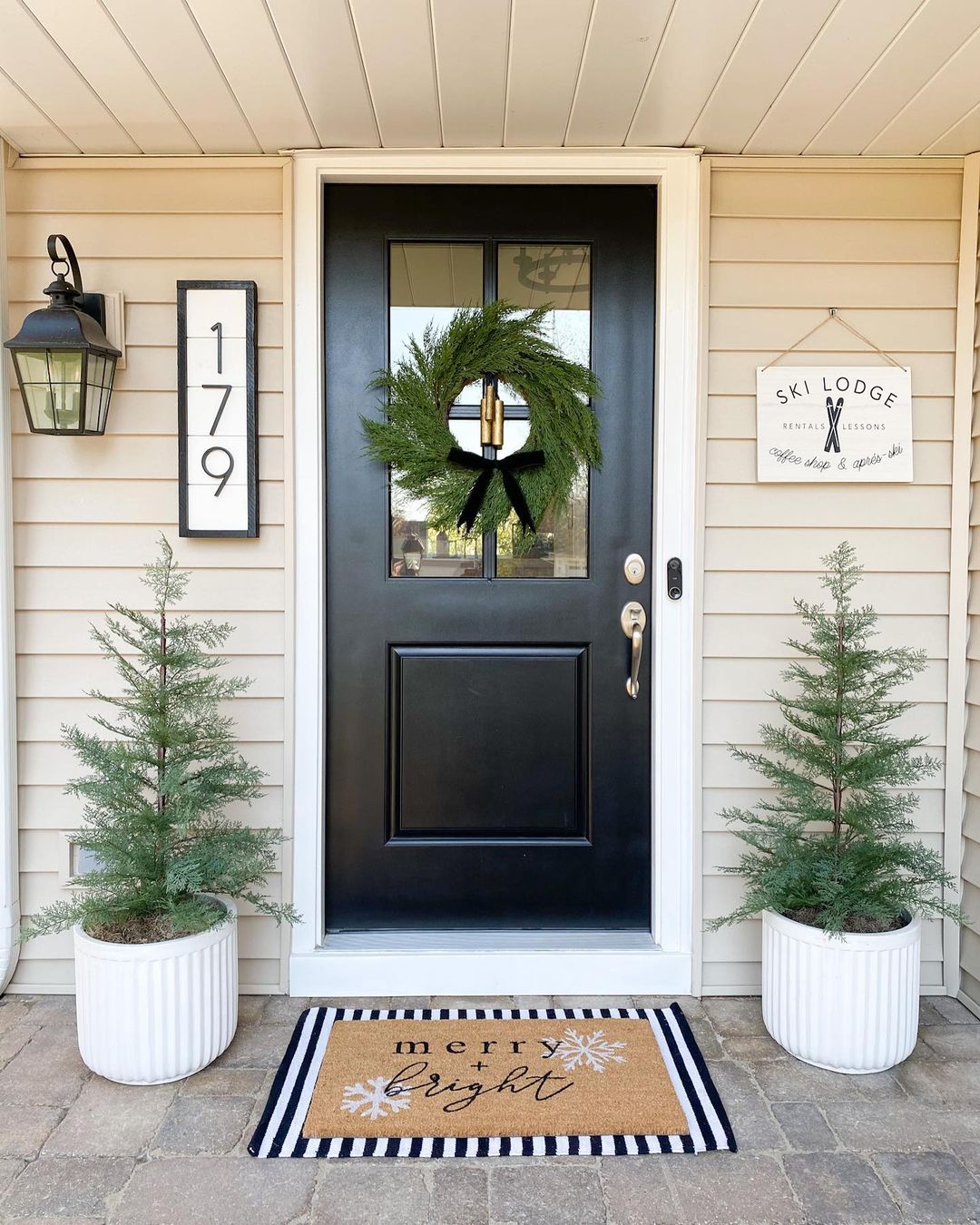 150 Best Christmas Front Porch Decor Ideas