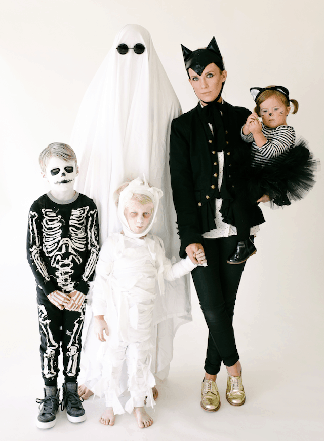Family Halloween Costumes For Family of 5