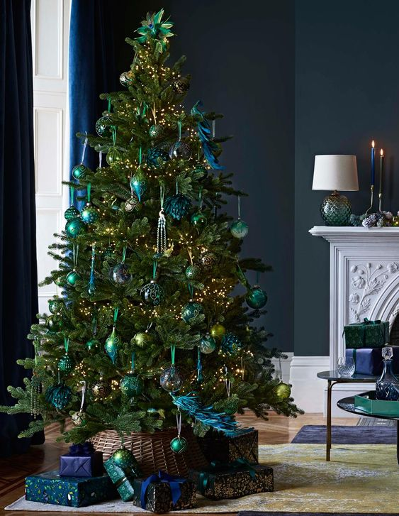 25 Cute Green & Gold Christmas Decor Ideas