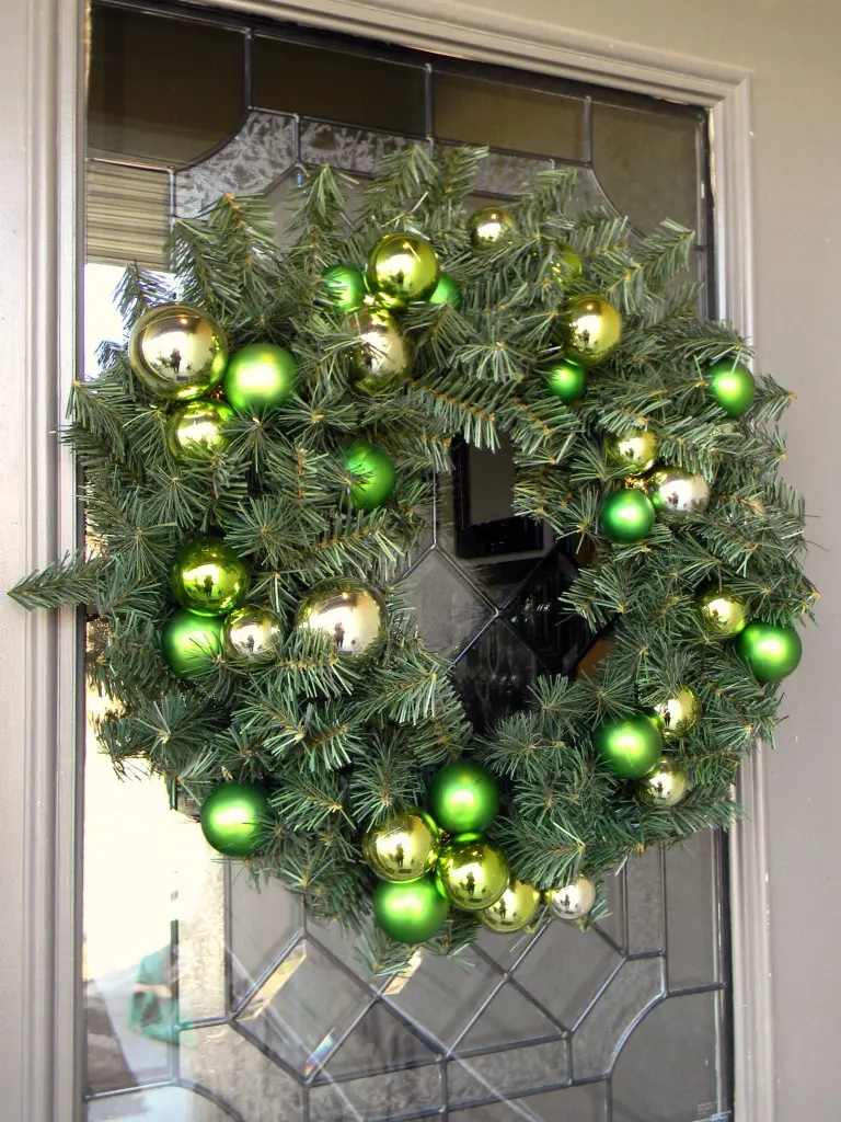 25 Cute Green & Gold Christmas Decor Ideas