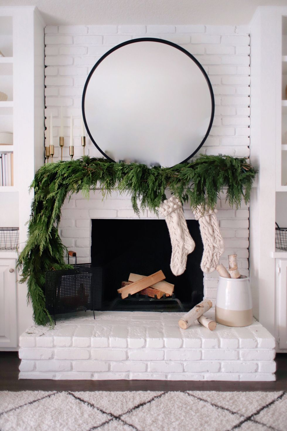 40 Winter Fireplace Decor Ideas