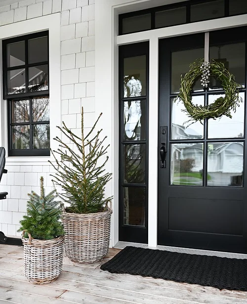 Cozy Winter Front Porch Decor Ideas