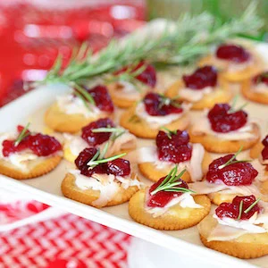 151 Irresistible Christmas Appetizers for Party