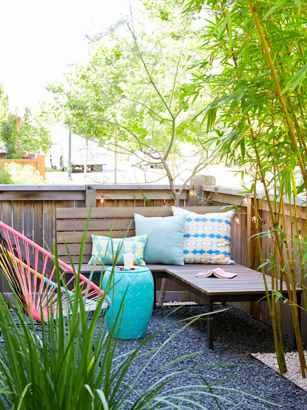 31 Lovely Small Patio Decorating Ideas On a Budget