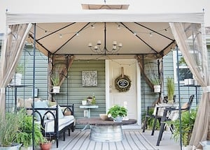 31 Lovely Small Patio Decorating Ideas On a Budget