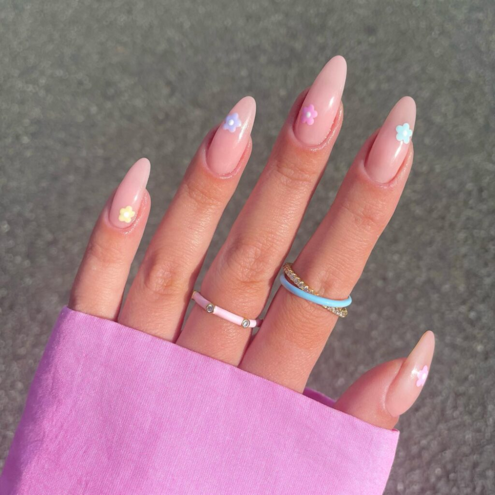 25 Multi-Colored Pastel Nail Design Ideas